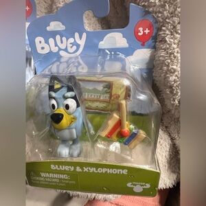 Bluey 2 Figures, 1 Bluey with Xylophone 1 Mum Ballet, NWT